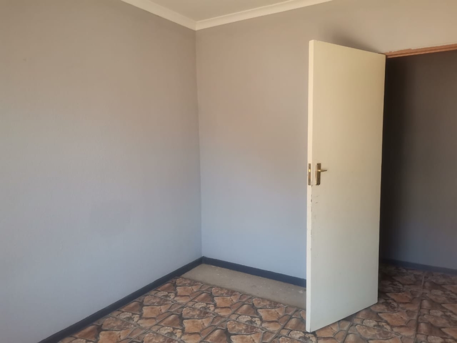 To Let 3 Bedroom Property for Rent in Tlhabane West North West